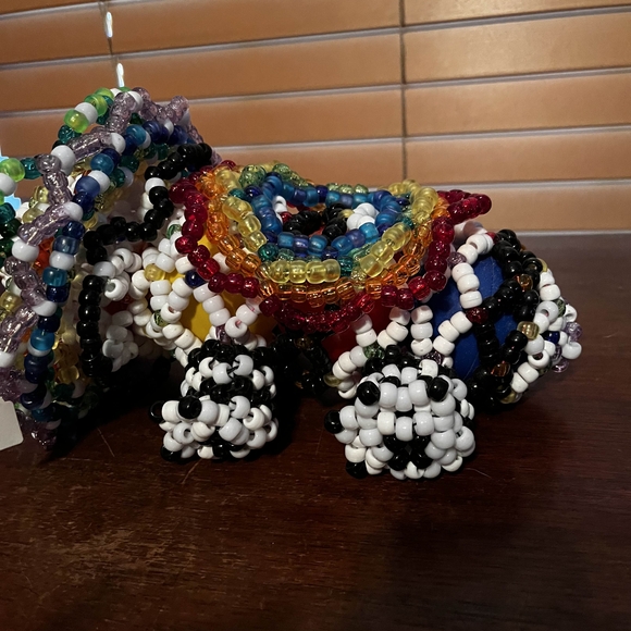 Hand Crafted Beaded Creature - Picture 3 of 7